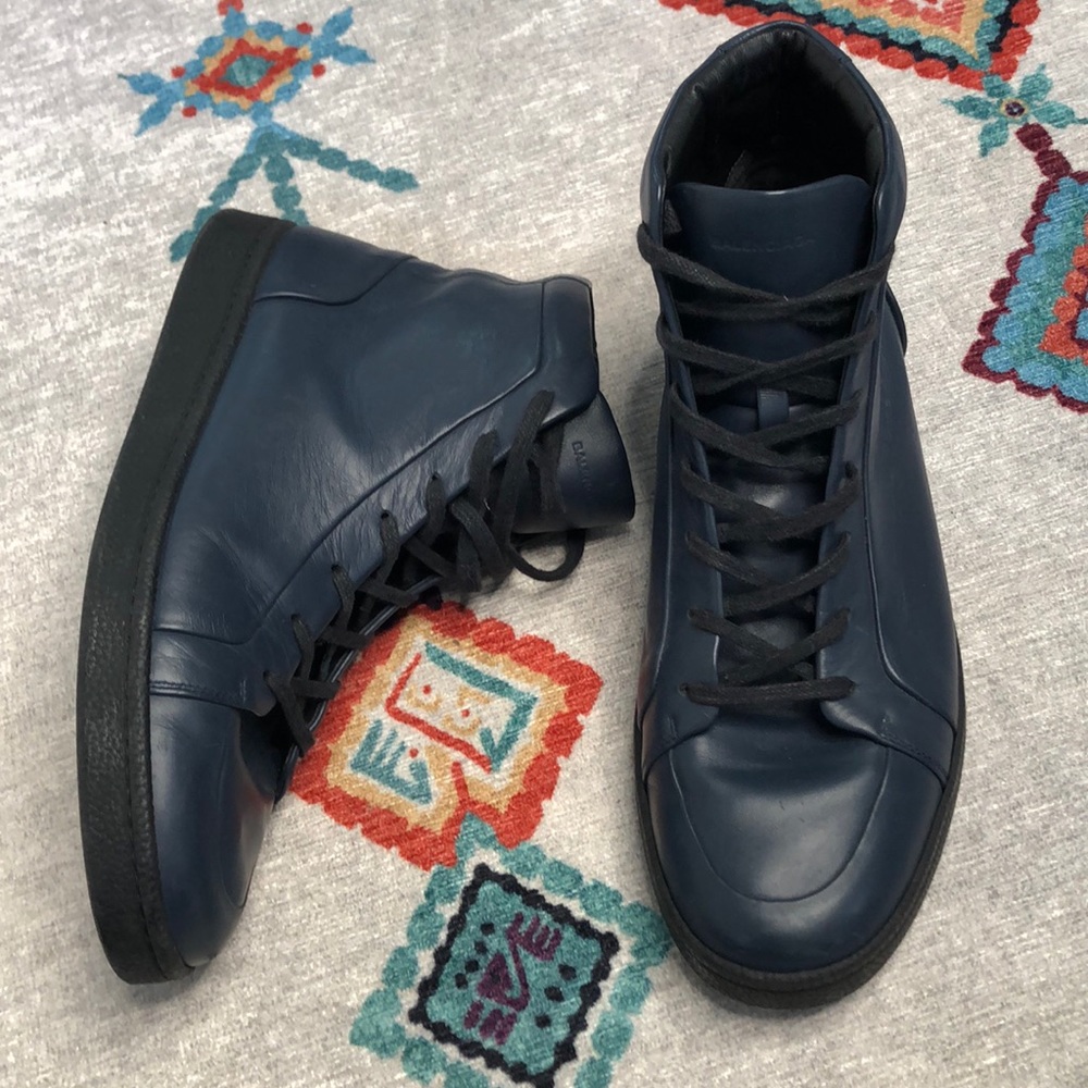 Balenciaga Leather Hi top sneakers